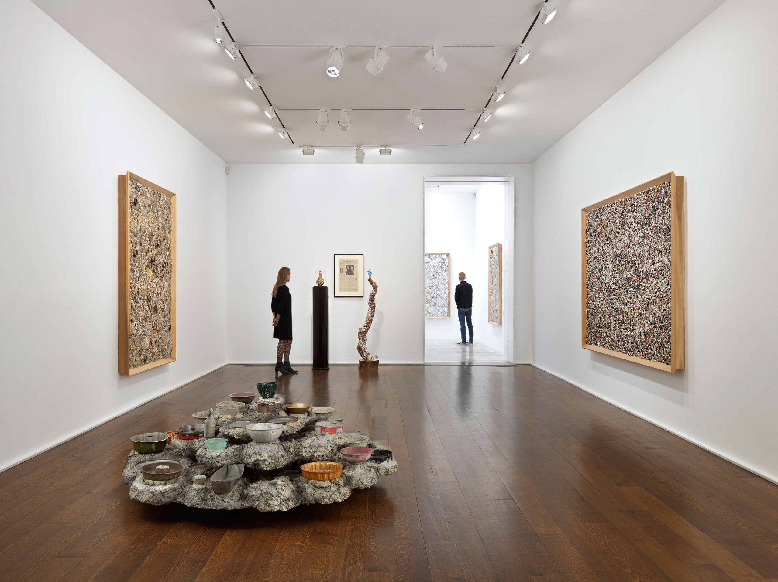 p1_mike_kelley_memory_ware_hauser_and_wirth_new_york_2016_installation_view_