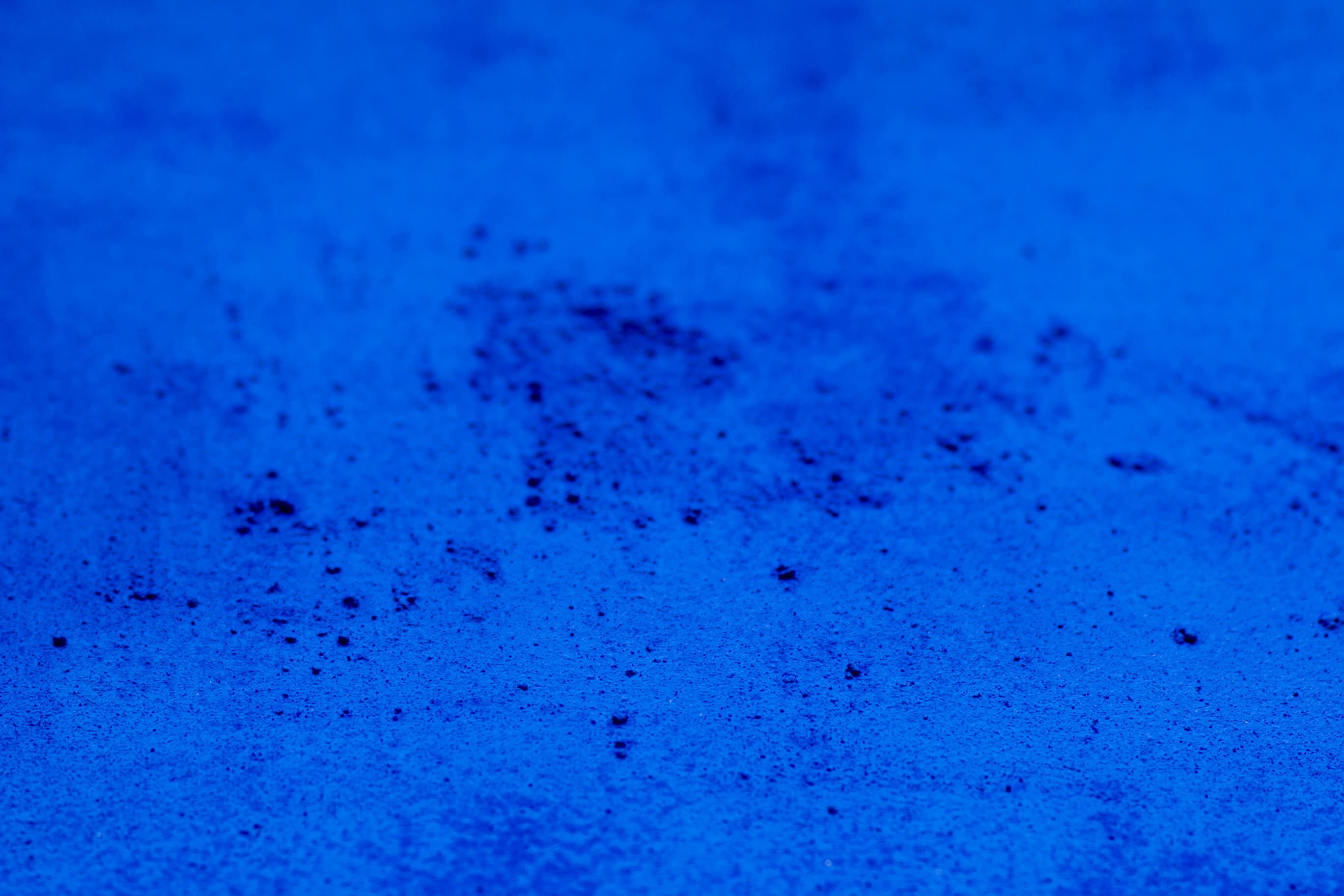 yves-klein-blue-painting